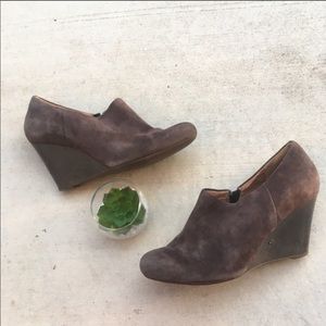 Suede and faux snake skin wedge booties